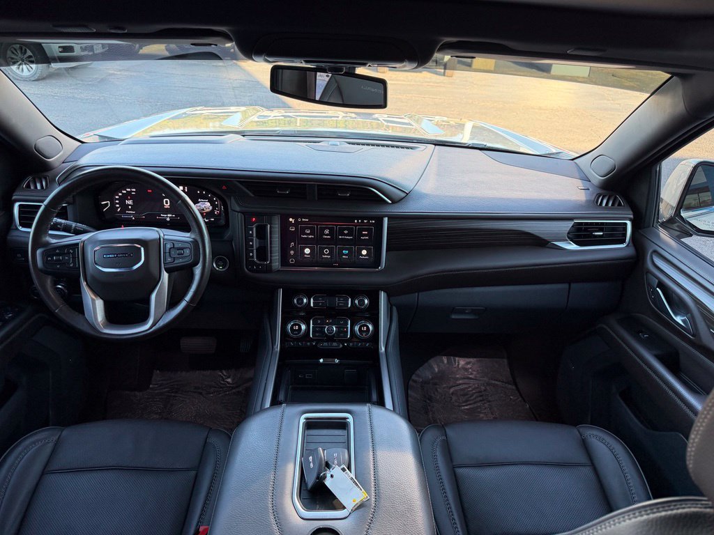 Used 2022 GMC Yukon Denali RWD image 23