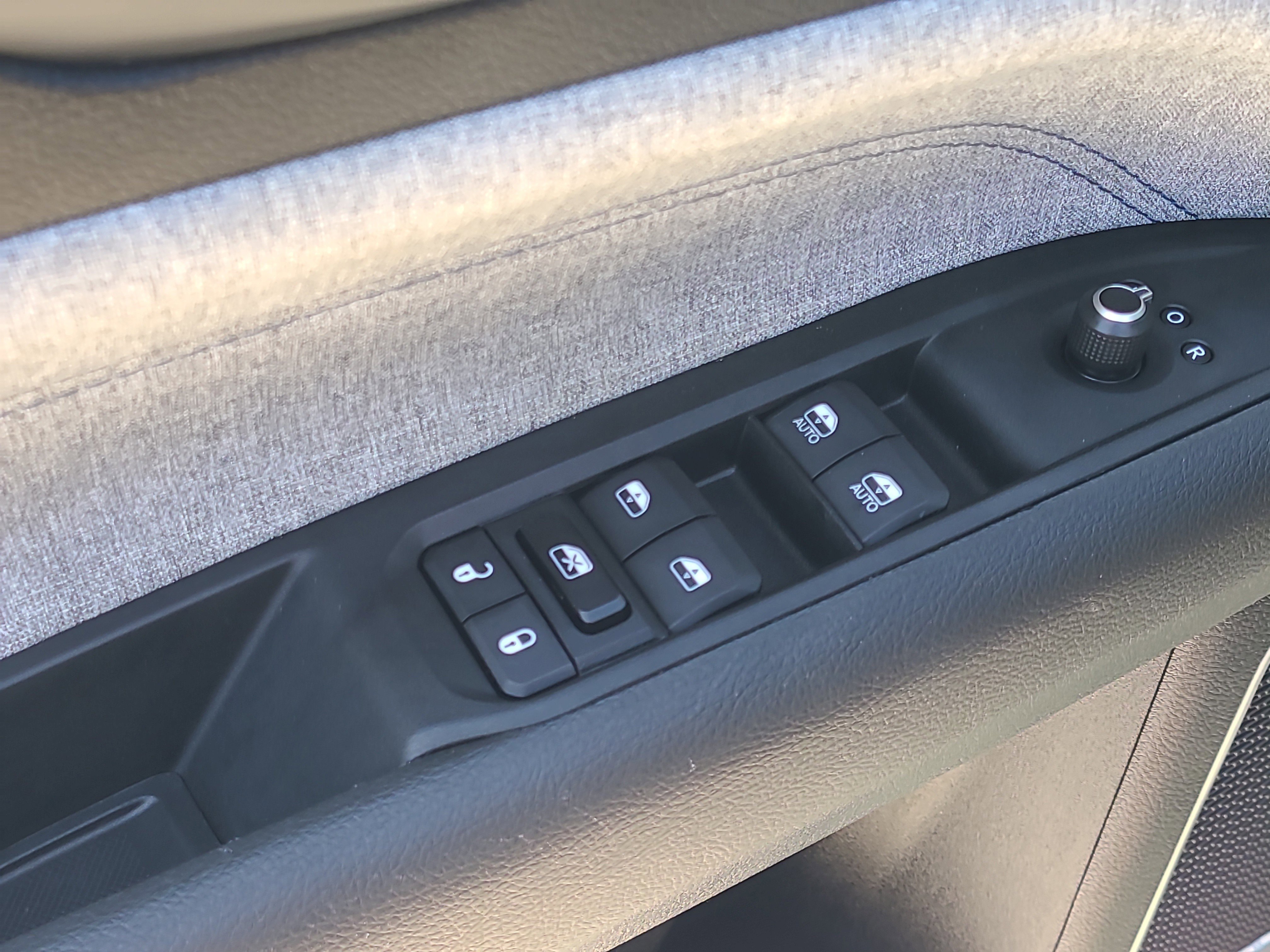 Used 2022 Jeep Compass Latitude image 19