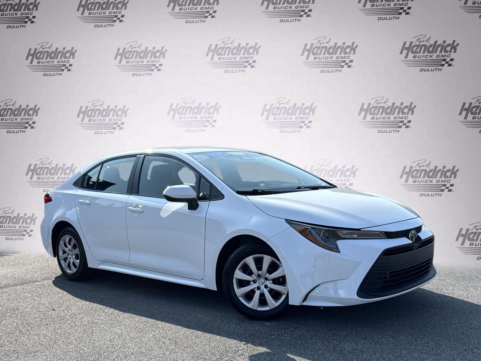 Used 2025 Toyota Corolla LE FWD video 2