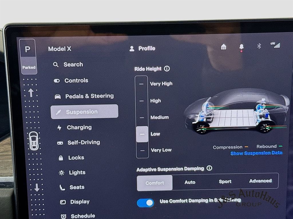 Used 2023 Tesla Model X image 10