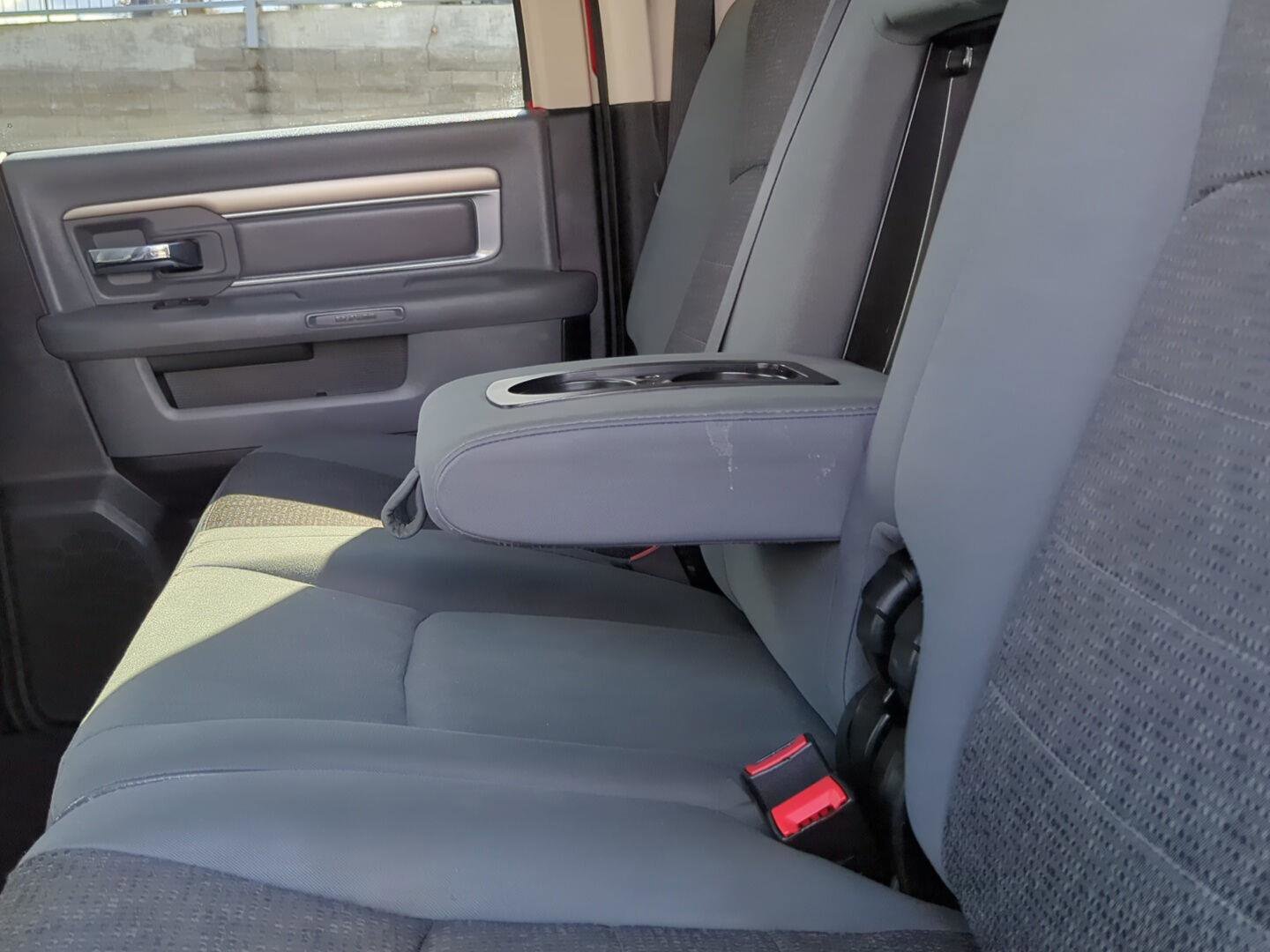 Used 2014 RAM 2500 SLT AWD/4WD image 9