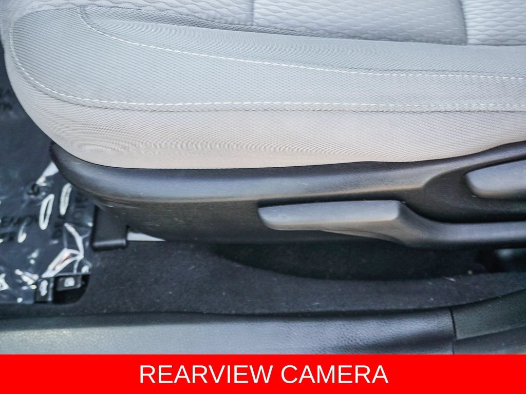 Used 2015 Toyota Corolla LE FWD image 19