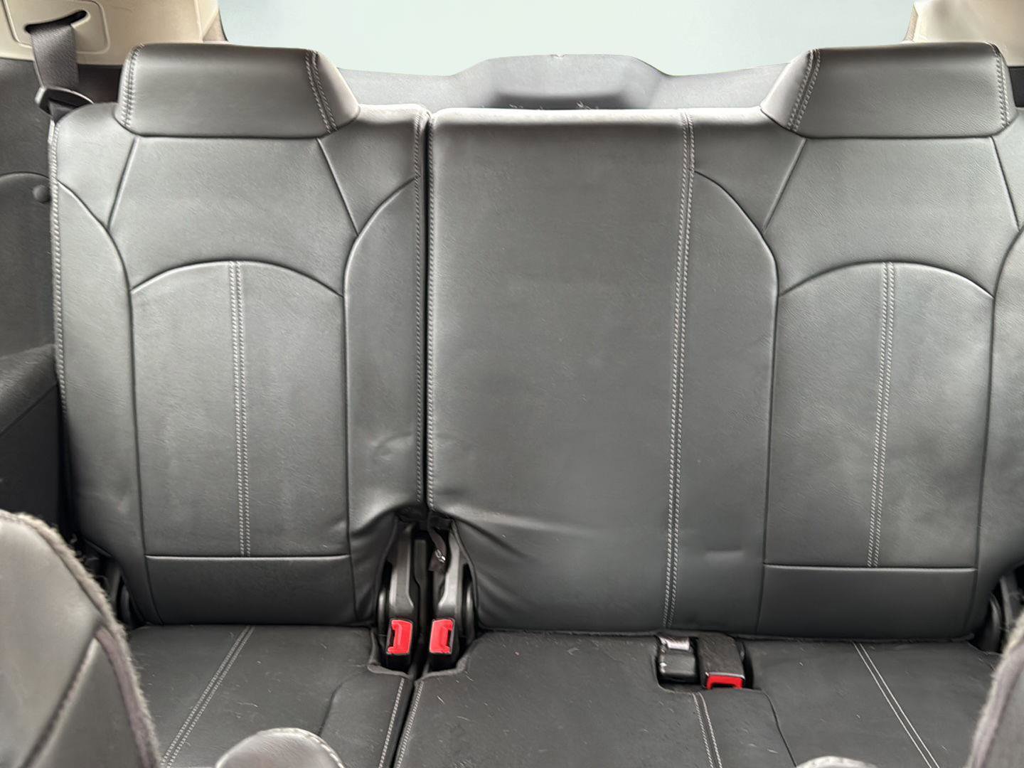 Used 2015 Chevrolet Traverse LT image 20