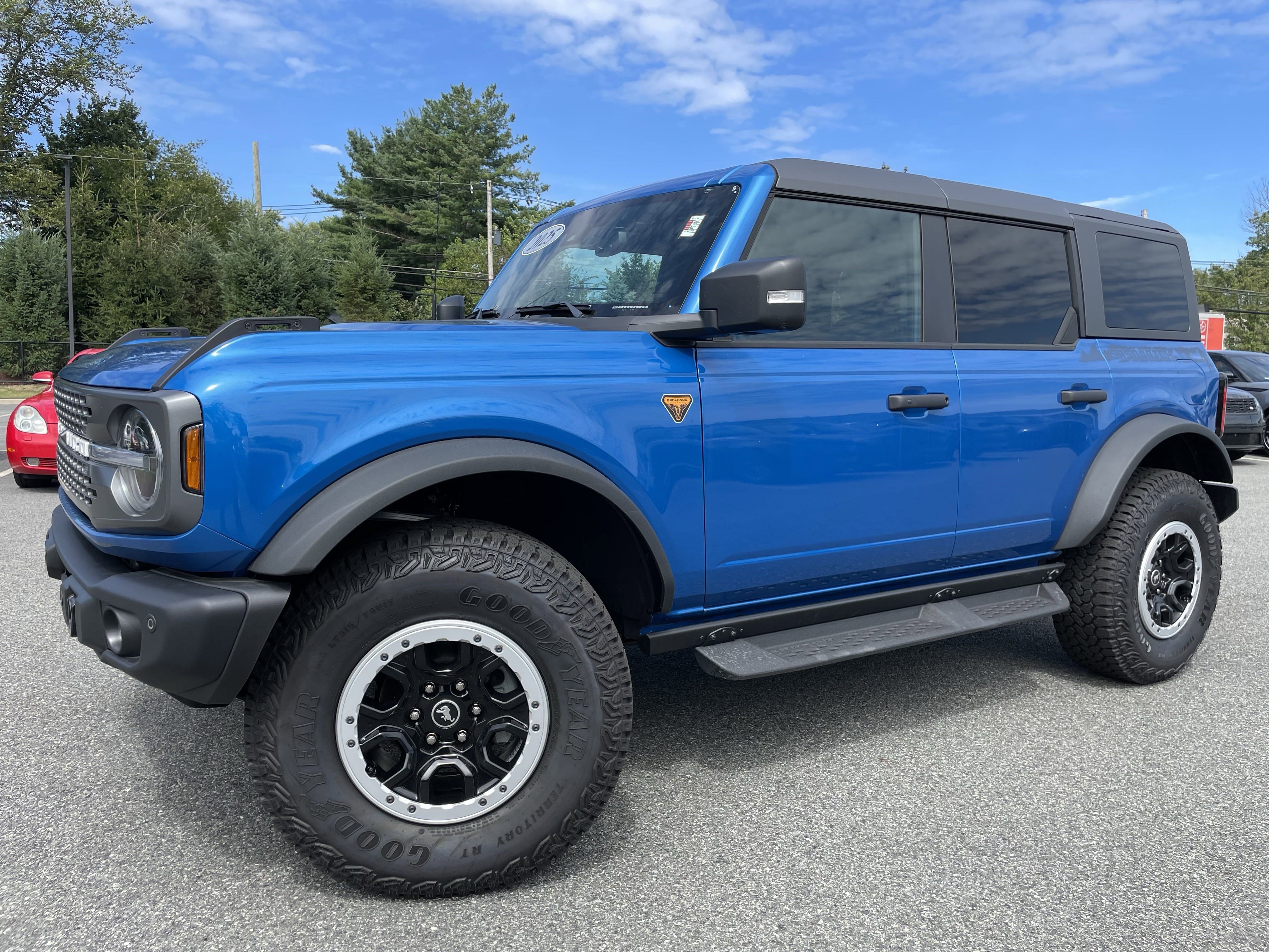 Used 2025 Ford Bronco Badlands image 35