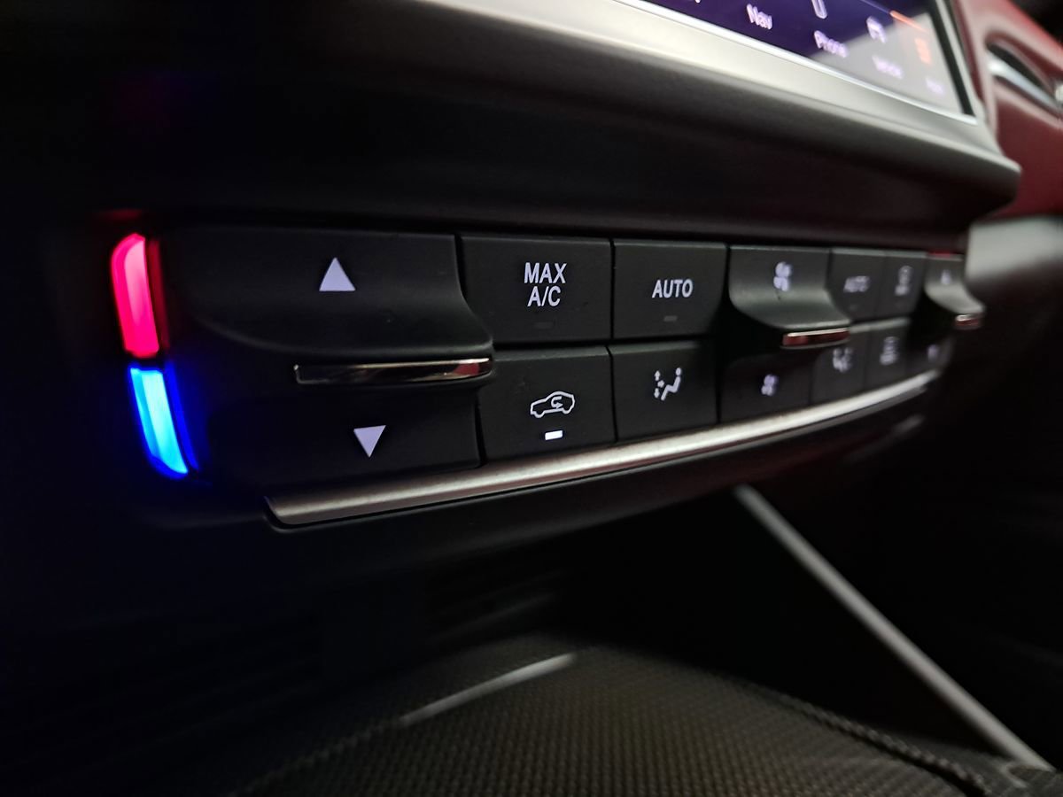 Used 2021 Maserati Levante S AWD/4WD image 27
