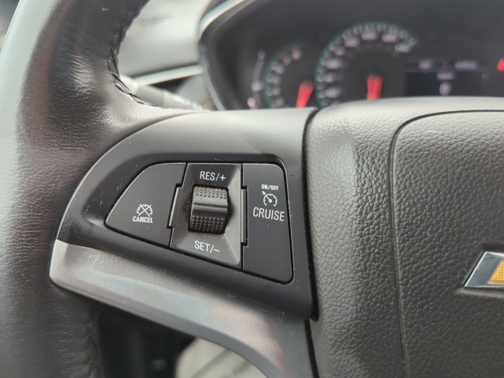 Certified 2018 Chevrolet Trax LT w/ LT Convenience Package image 17