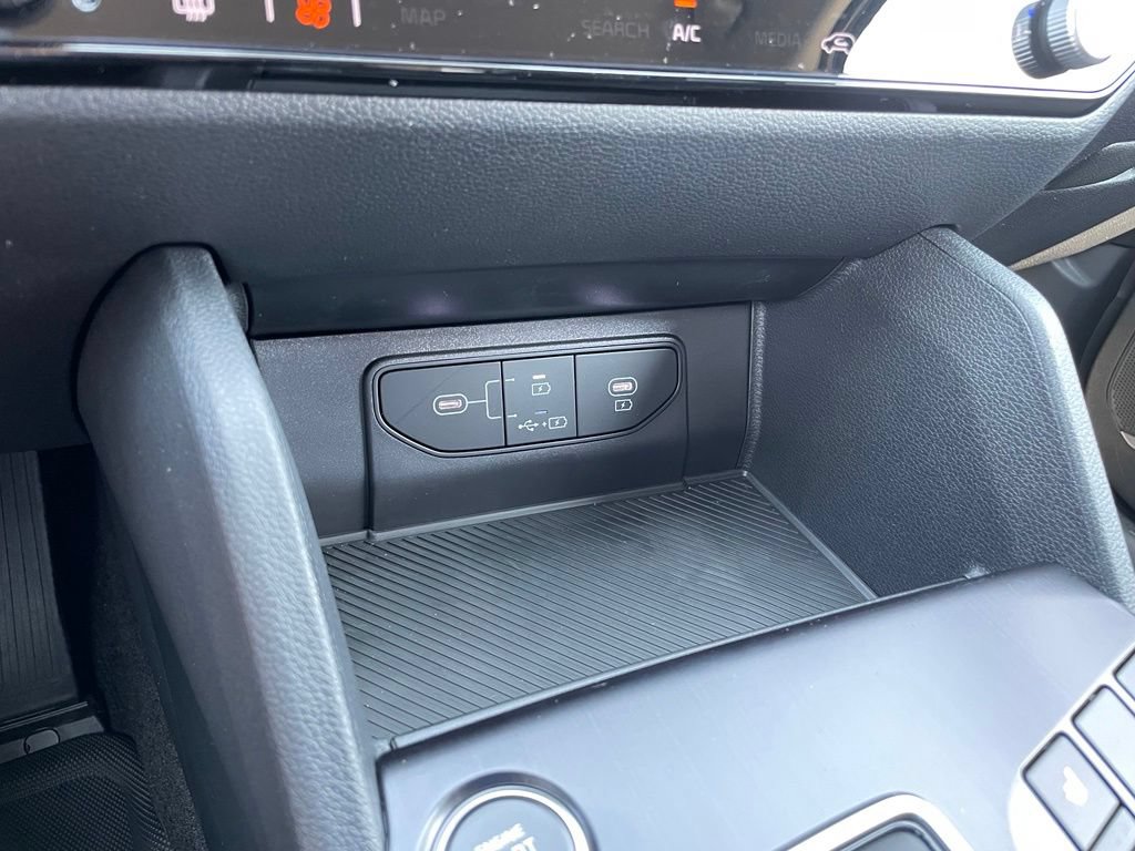 New 2026 Kia Sportage LX w/ LX Convenience Package FWD image 20