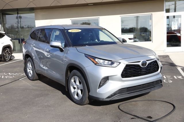Used 2020 Toyota Highlander L image 1