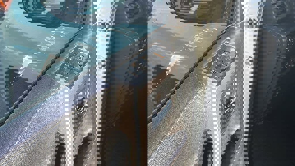 Used 2022 Toyota 4Runner SR5 Premium image 12