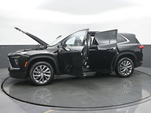 Used 2025 Buick Enclave Preferred w/ Power Package FWD image 57