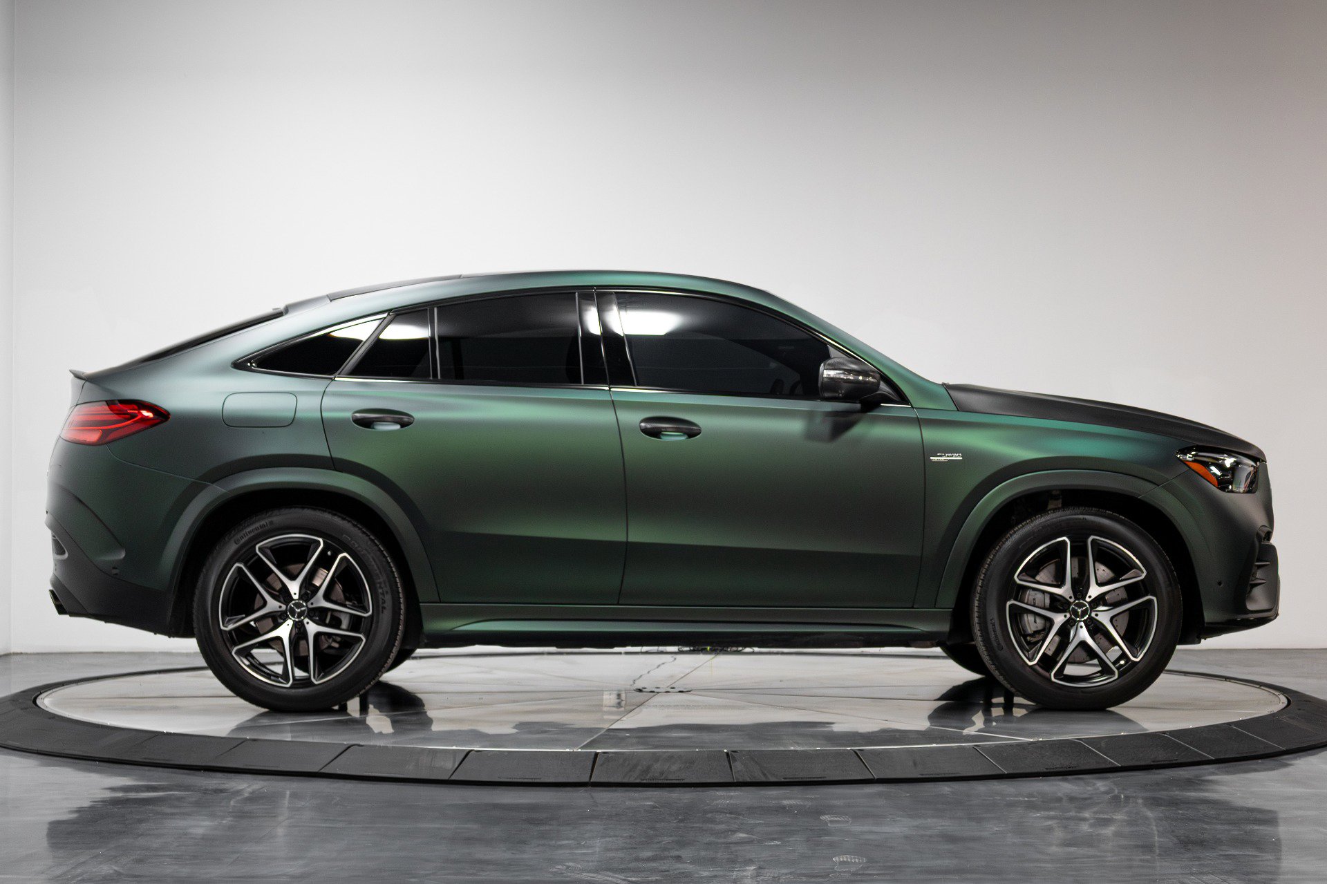 Used 2024 Mercedes-Benz GLE 53 AMG 4MATIC Coupe image 17