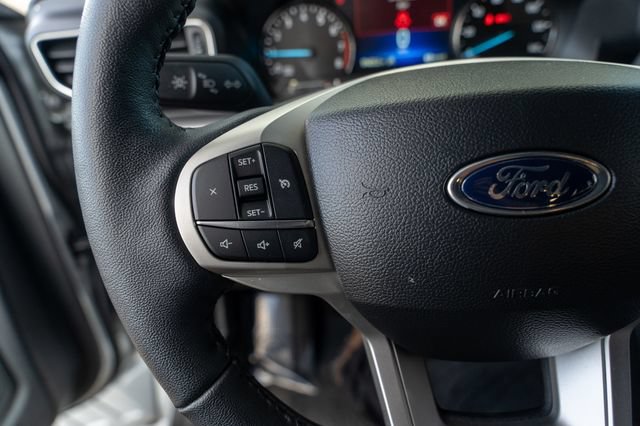Used 2023 Ford Explorer XLT w/ Equipment Group 202A RWD image 27