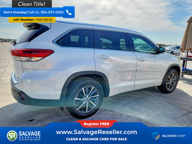 Used 2018 Toyota Highlander XLE w/ Protection Package #3 AWD/4WD image 4