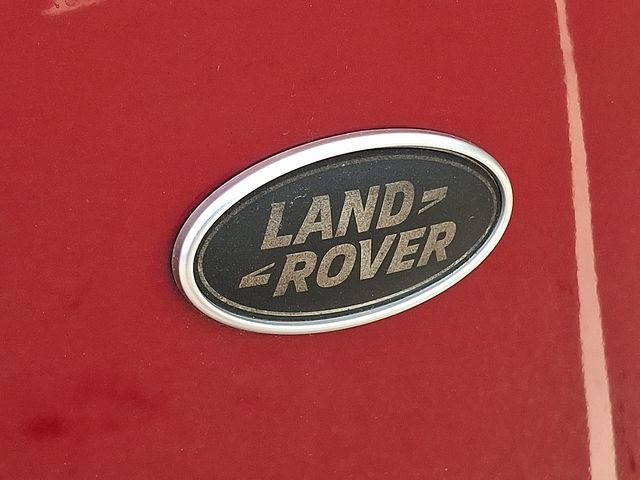 Used 2020 Land Rover Range Rover Velar R-Dynamic S AWD/4WD image 24