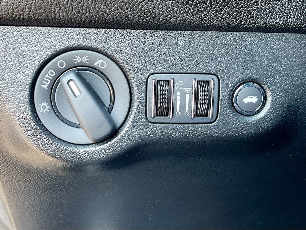 Used 2023 Dodge Challenger R/T Scat Pack image 8