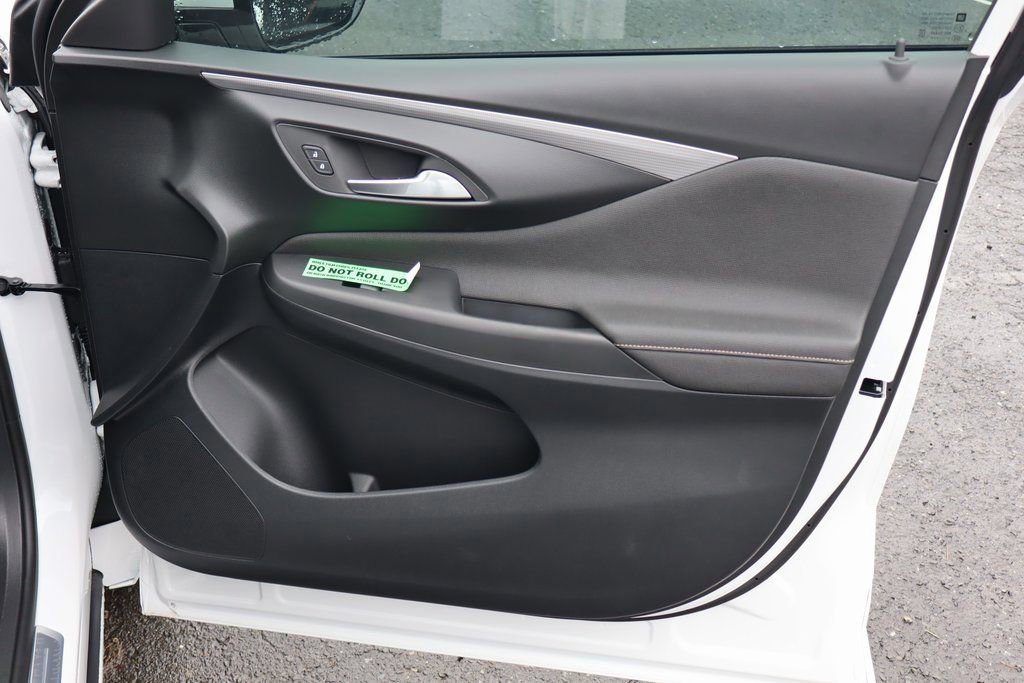 New 2026 Buick Envista Avenir image 21