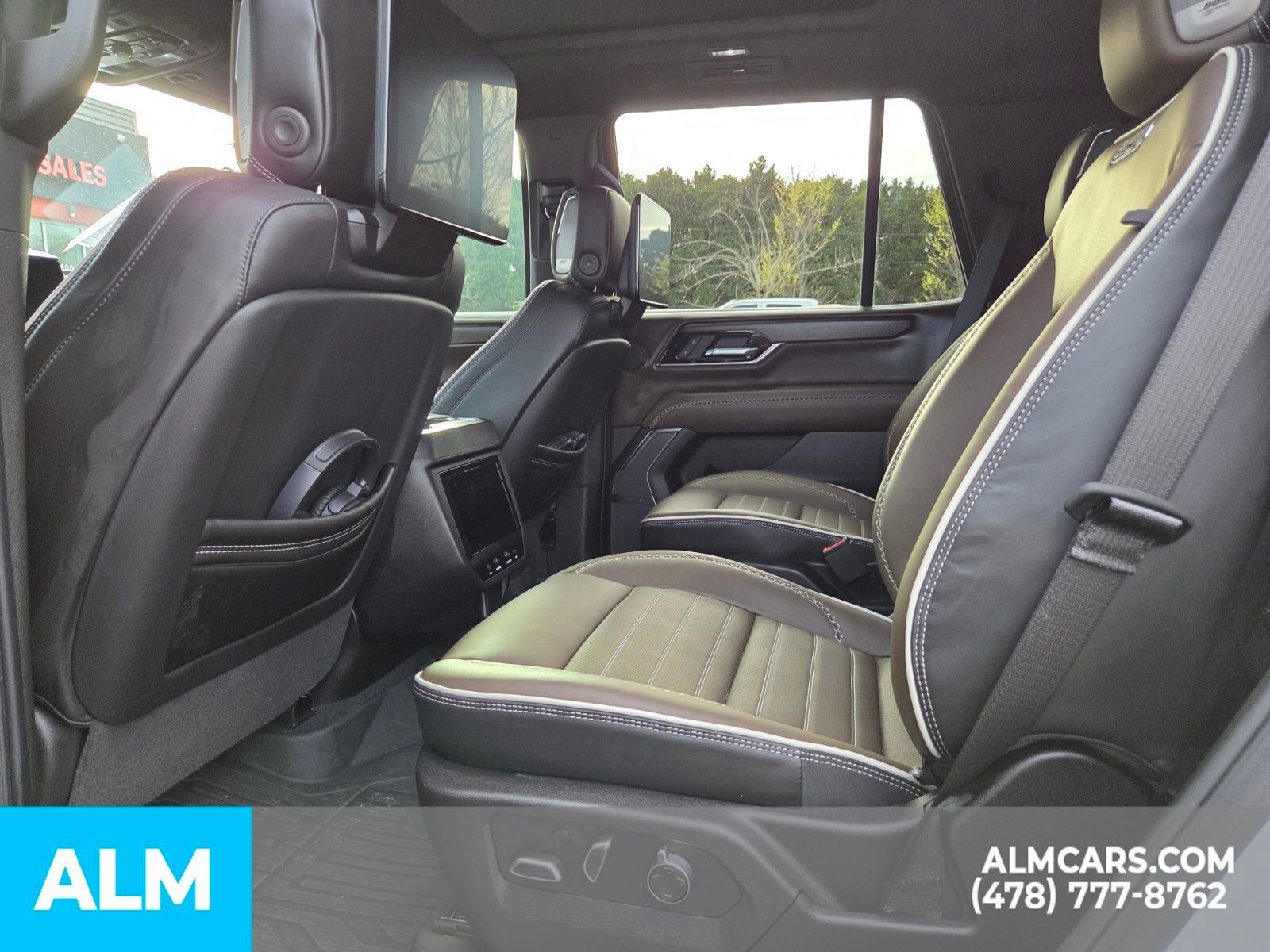 Used 2026 GMC Yukon Denali Ultimate image 12