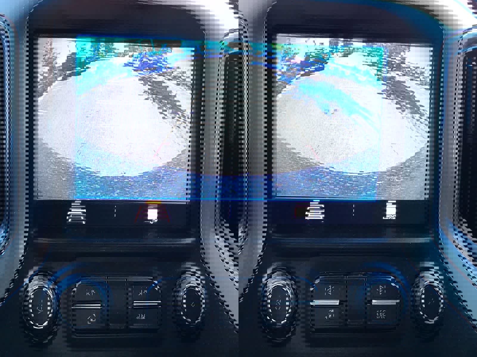 Used 2019 Chevrolet Silverado 1500 LT Trail Boss AWD/4WD image 22