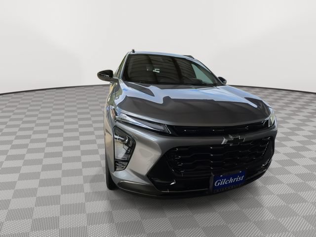 New 2026 Chevrolet Trax ACTIV w/ Sunroof Package FWD image 2