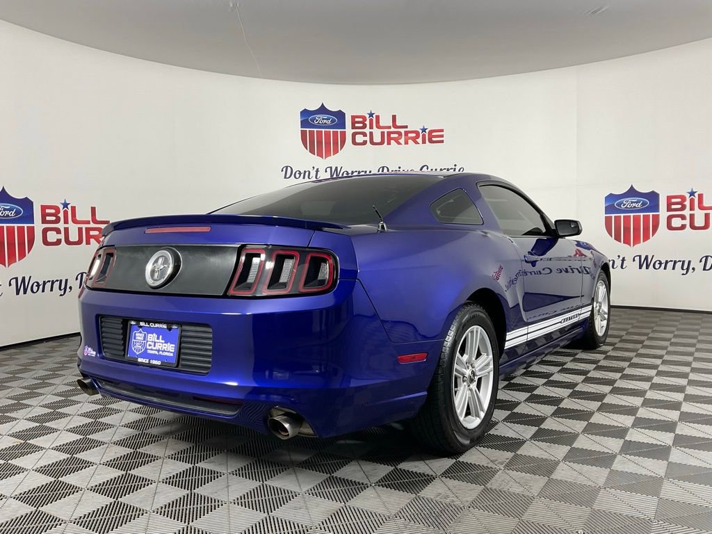 Used 2013 Ford Mustang Coupe image 3