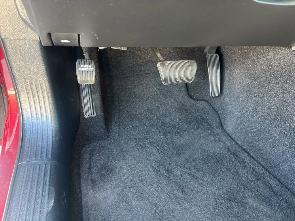 Used 2020 Dodge Challenger SXT RWD image 44