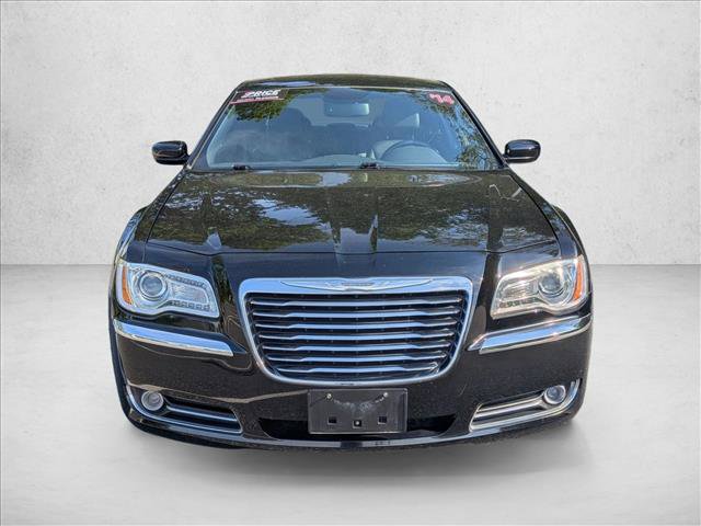 Used 2014 Chrysler 300 w/ Driver Convenience Group RWD video 2