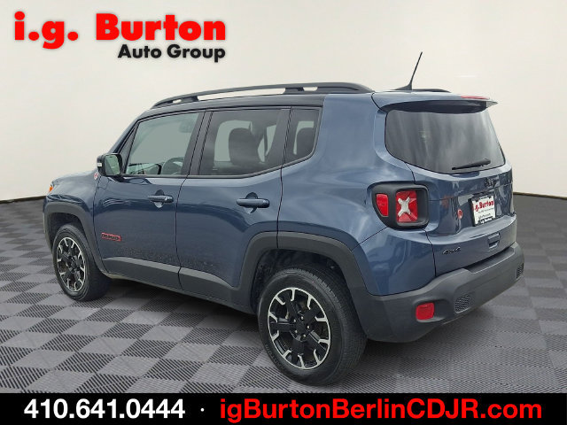 Used 2023 Jeep Renegade Trailhawk AWD/4WD image 4