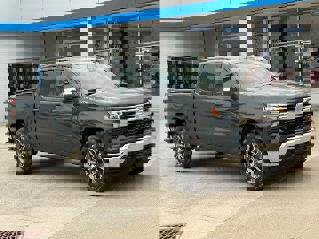 New 2026 Chevrolet Silverado 1500 LT image 2