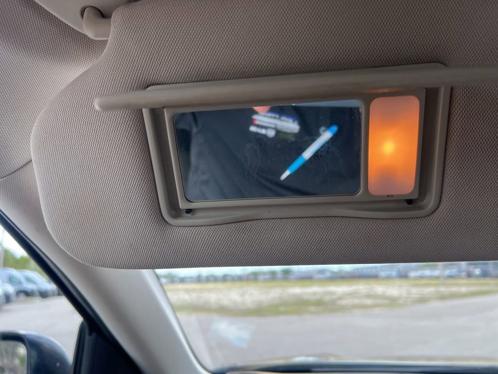 Used 2017 Mitsubishi Outlander SE image 41