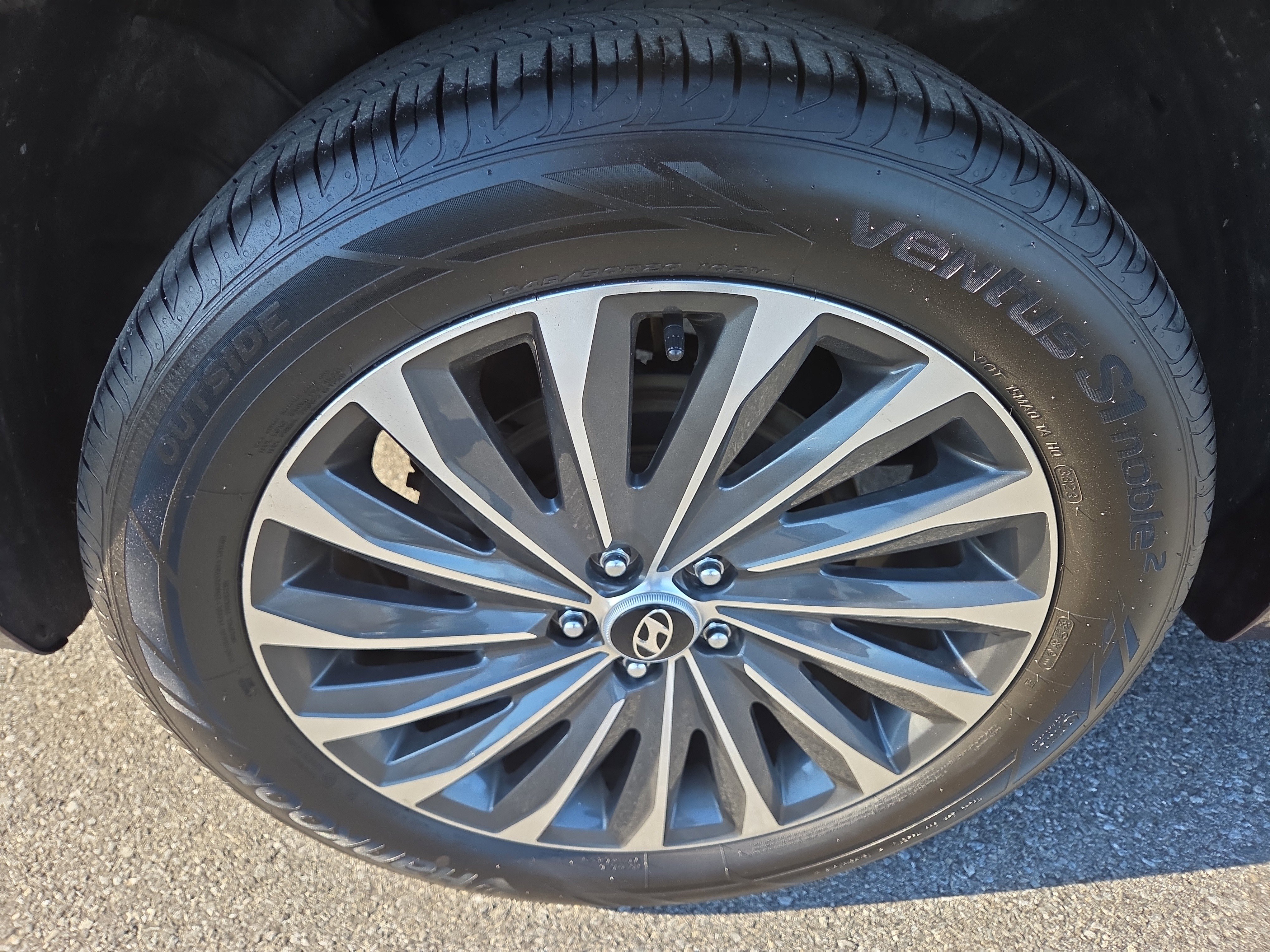 Used 2024 Hyundai Palisade Calligraphy image 11