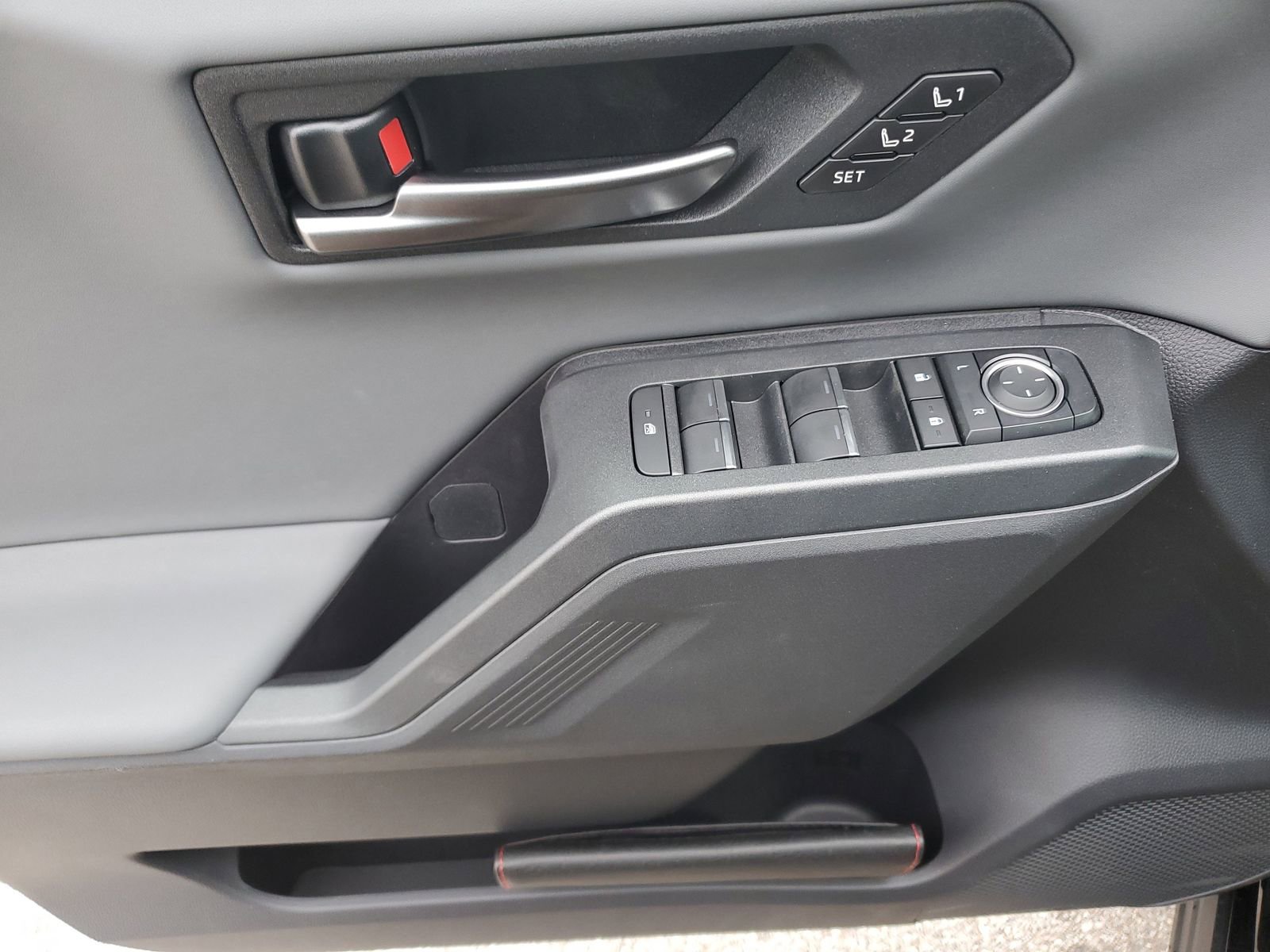 New 2026 Toyota RAV4 XSE image 20