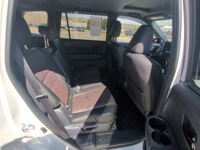 Used 2025 Honda Passport Black Edition image 26