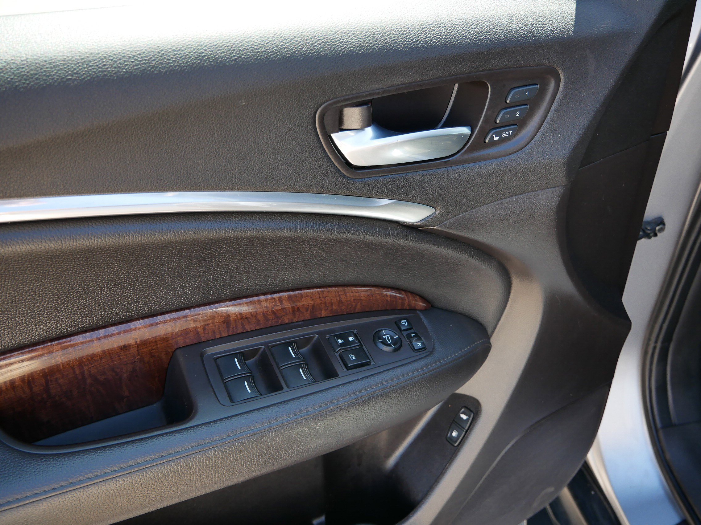 Used 2017 Acura MDX SH-AWD w/ Technology Package image 20