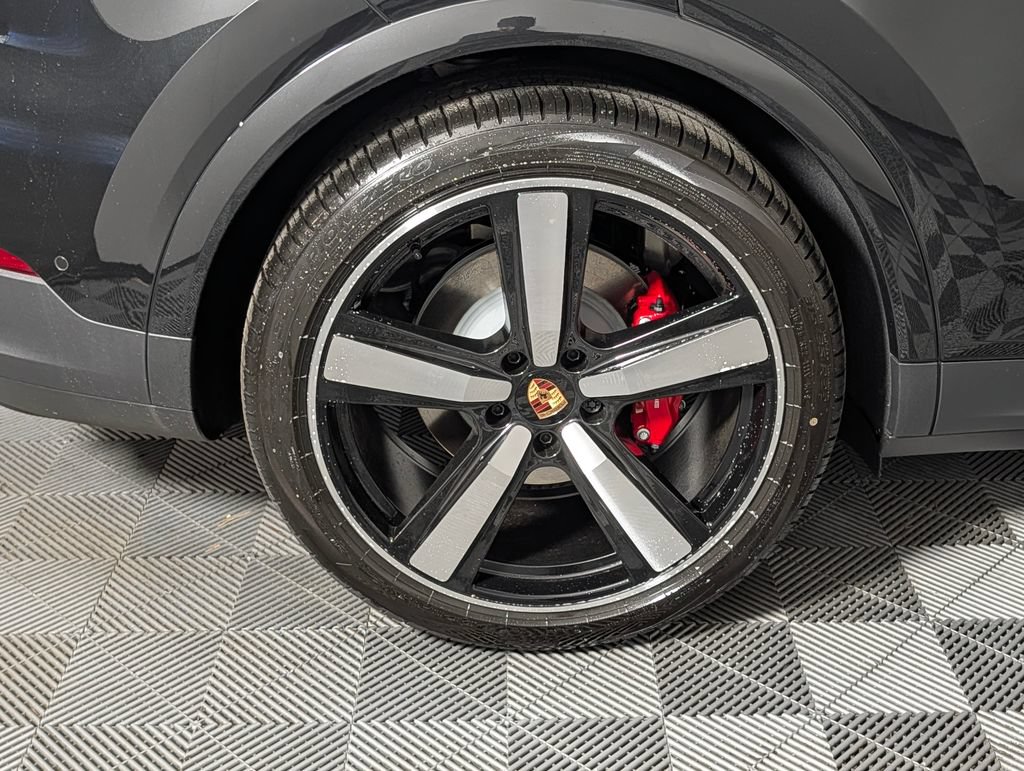 New 2026 Porsche Cayenne S AWD/4WD image 13