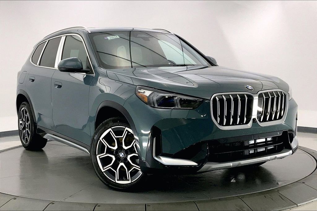 New 2026 BMW X1 xDrive28i w/ Technology Package