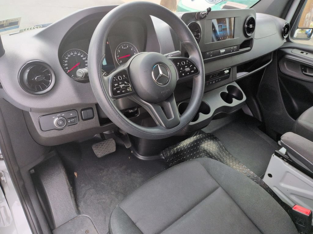 Used 2023 Mercedes-Benz Sprinter 2500 image 9