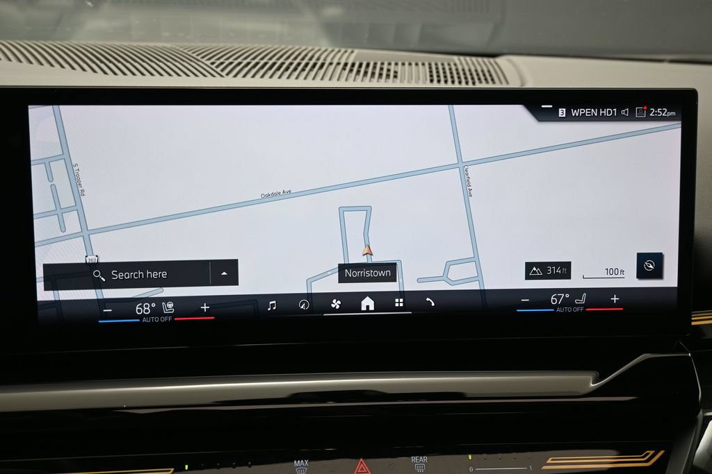Used 2025 BMW 530i RWD image 25