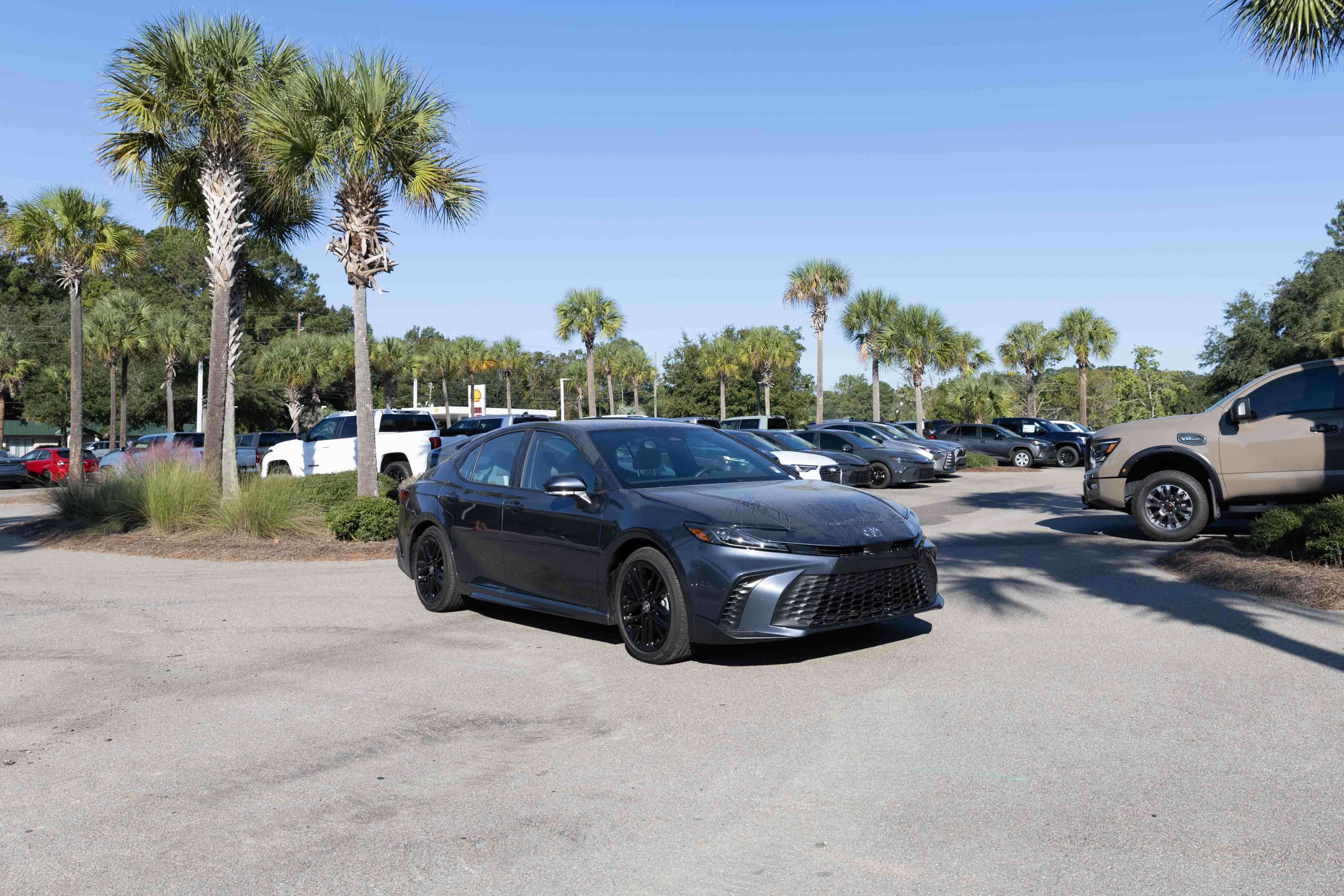 Used 2026 Toyota Camry SE w/ Convenience Package FWD image 6