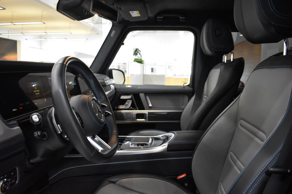 Certified 2025 Mercedes-Benz G 580 w/ EQ Technology image 3