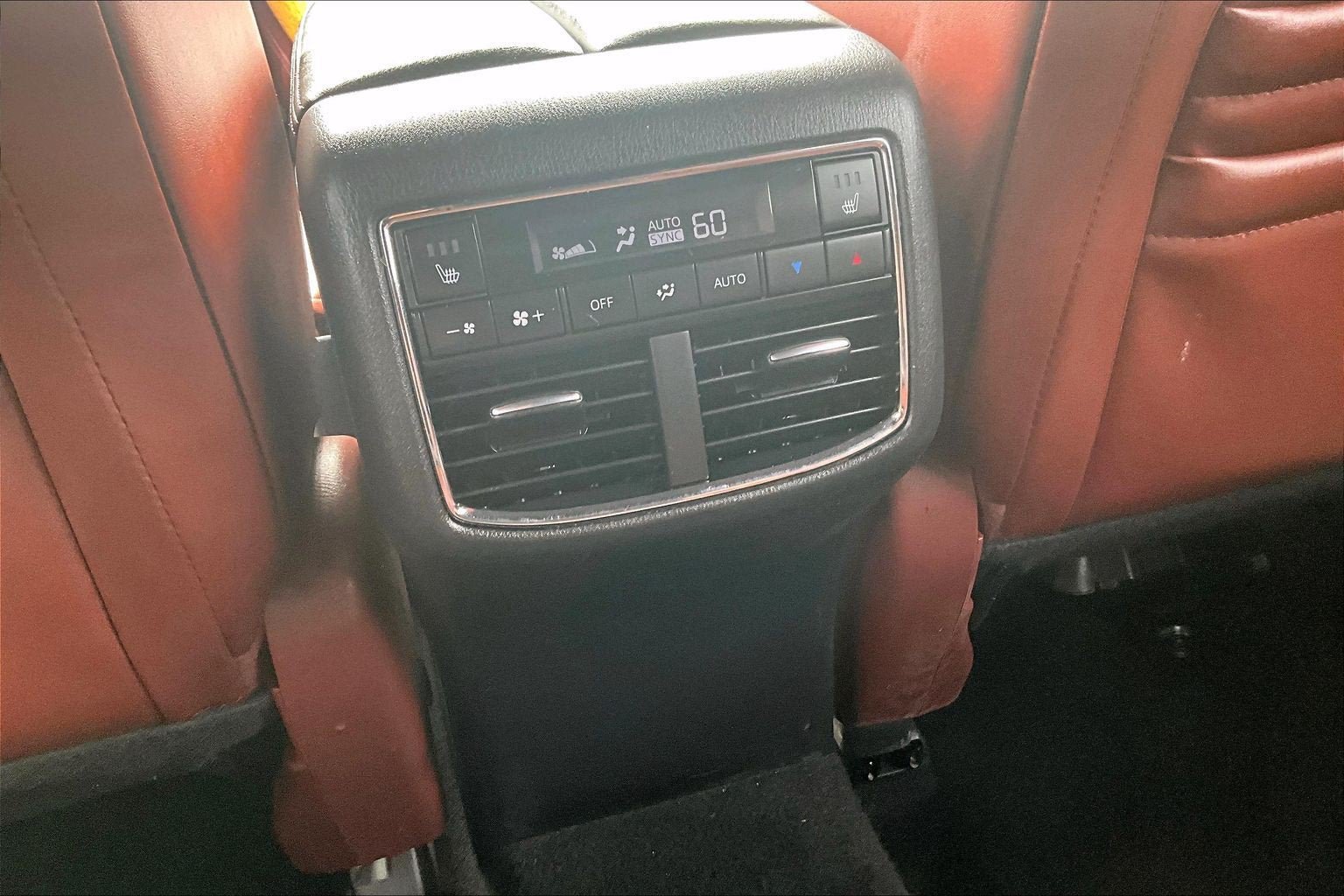 Used 2018 MAZDA CX-9 Signature AWD/4WD image 32