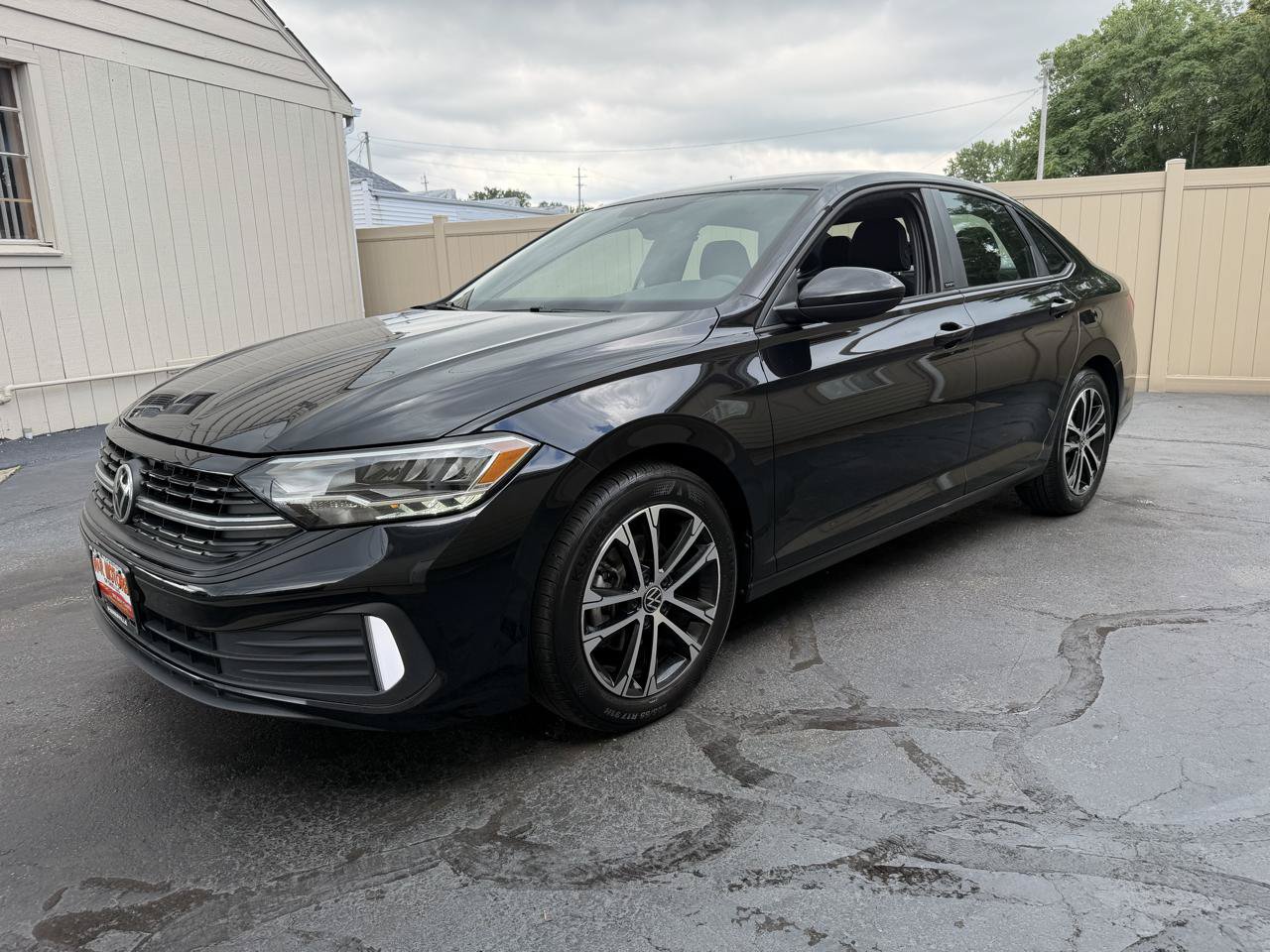 Used 2023 Volkswagen Jetta Sport FWD image 8