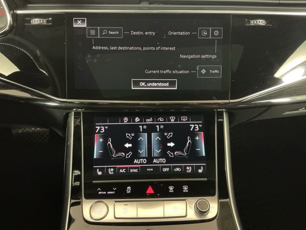 Used 2020 Audi Q8 Prestige image 12