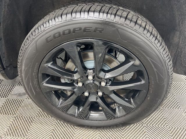 Used 2021 Jeep Grand Cherokee Laredo X image 7