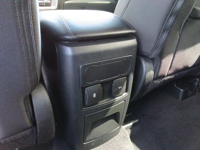 Used 2023 Ford Explorer XLT RWD image 19