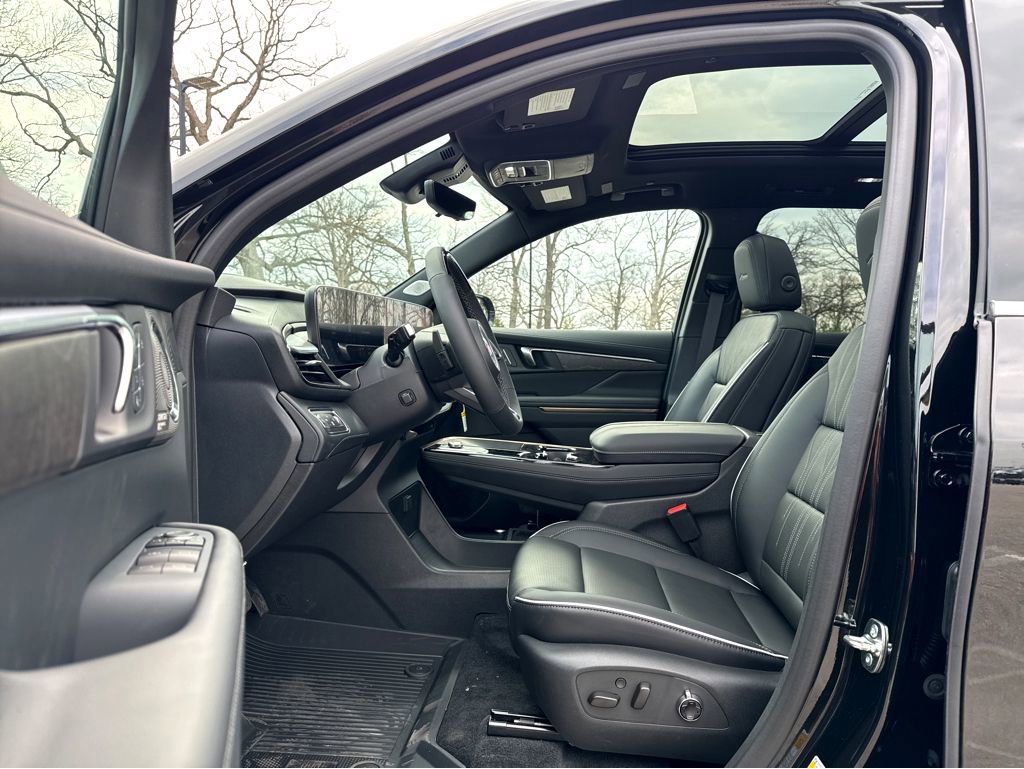 New 2026 Buick Enclave Avenir w/ Super Cruise Package AWD/4WD image 9