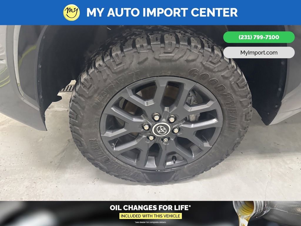 Used 2023 Toyota Tundra Platinum image 9