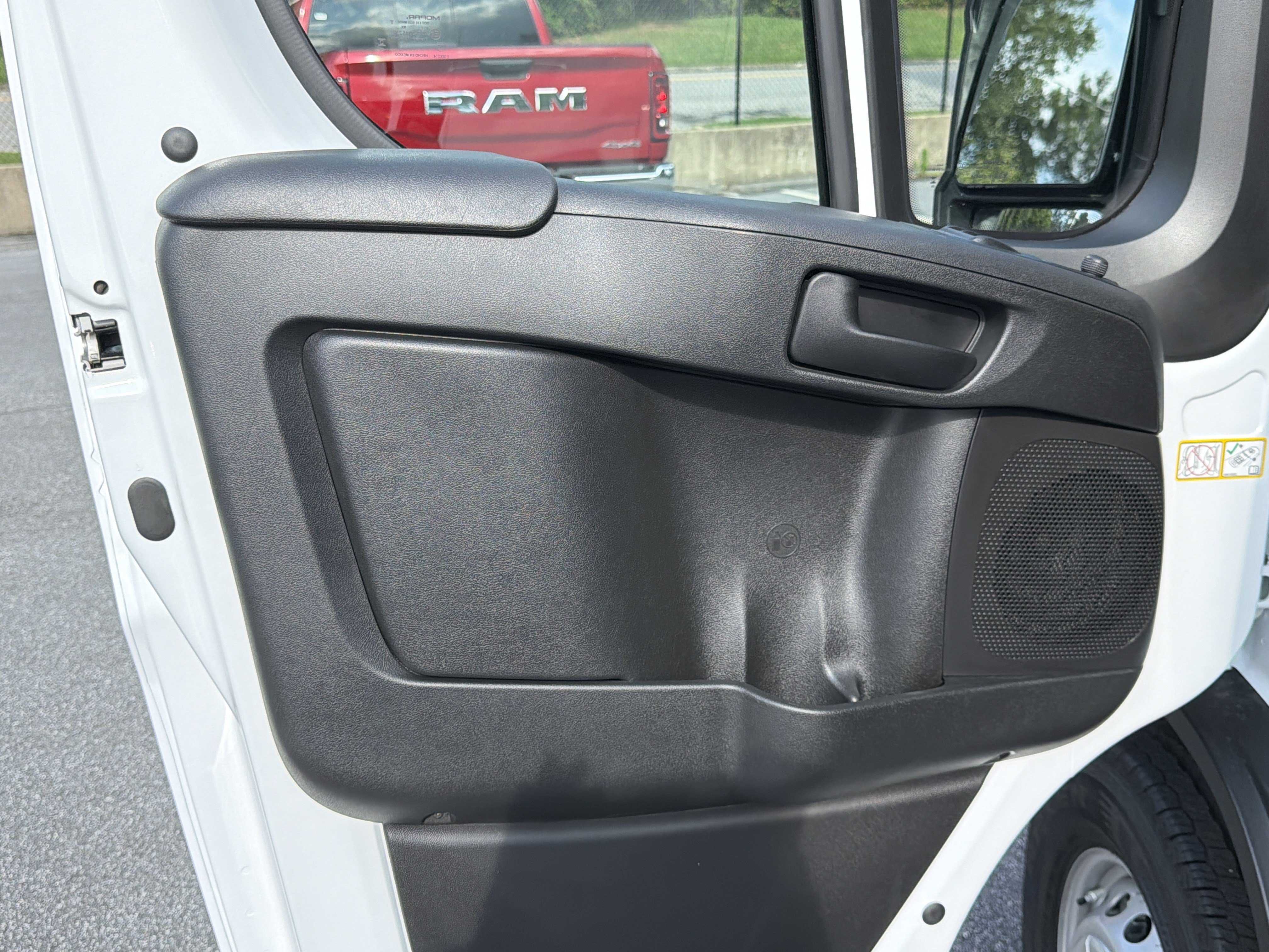 New 2026 RAM ProMaster 1500 w/ Convenience Group FWD image 12