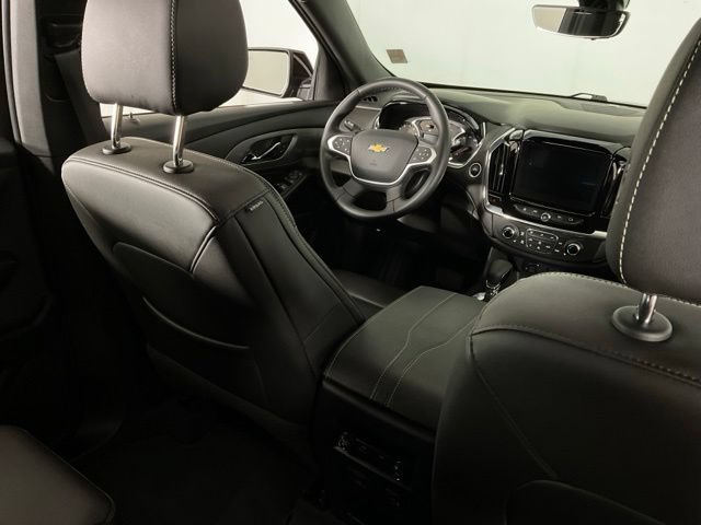 Used 2023 Chevrolet Traverse LT w/ LT Premium Package AWD/4WD image 37