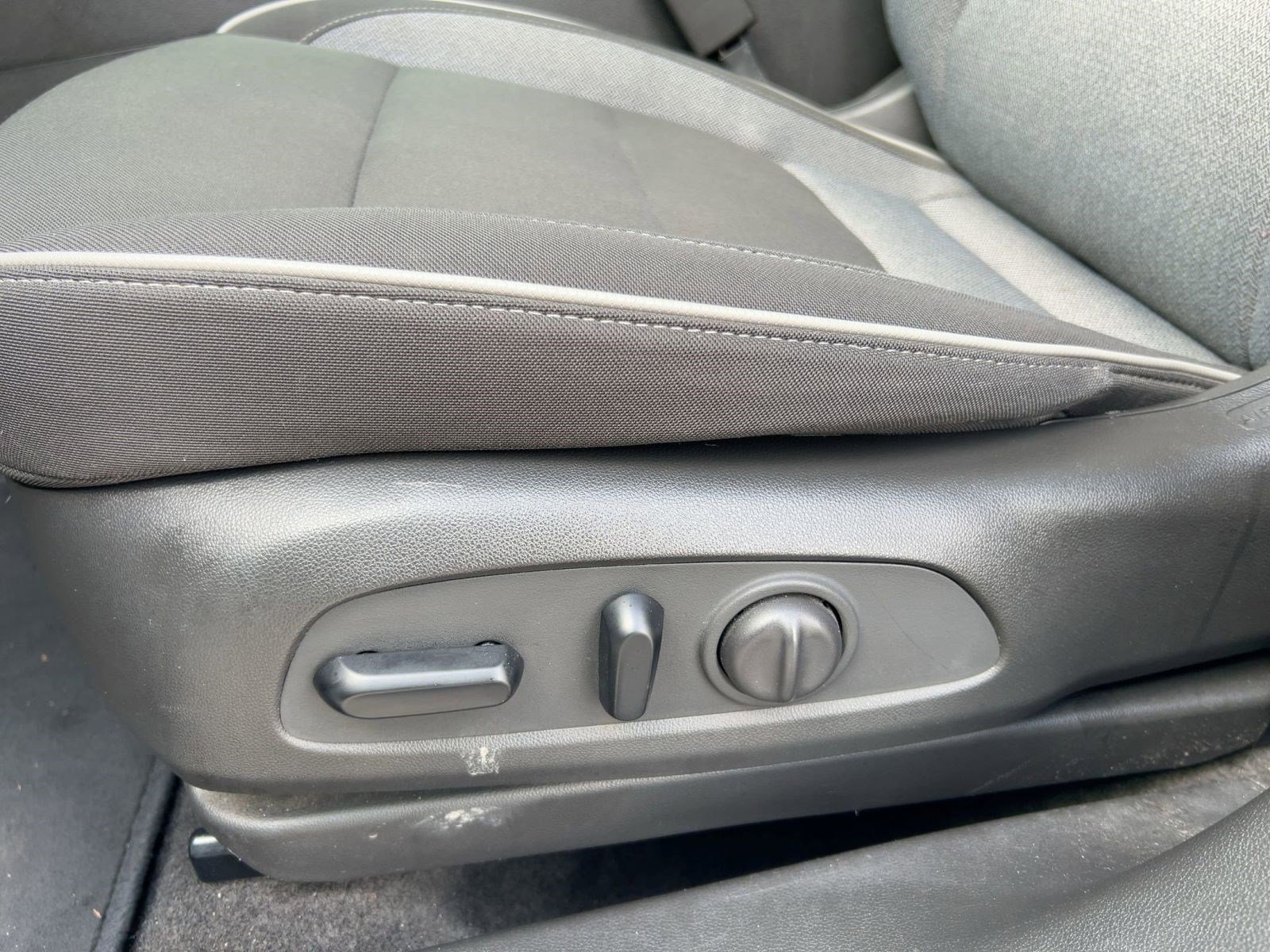 Certified 2023 Chevrolet TrailBlazer LT w/ Convenience Package image 13