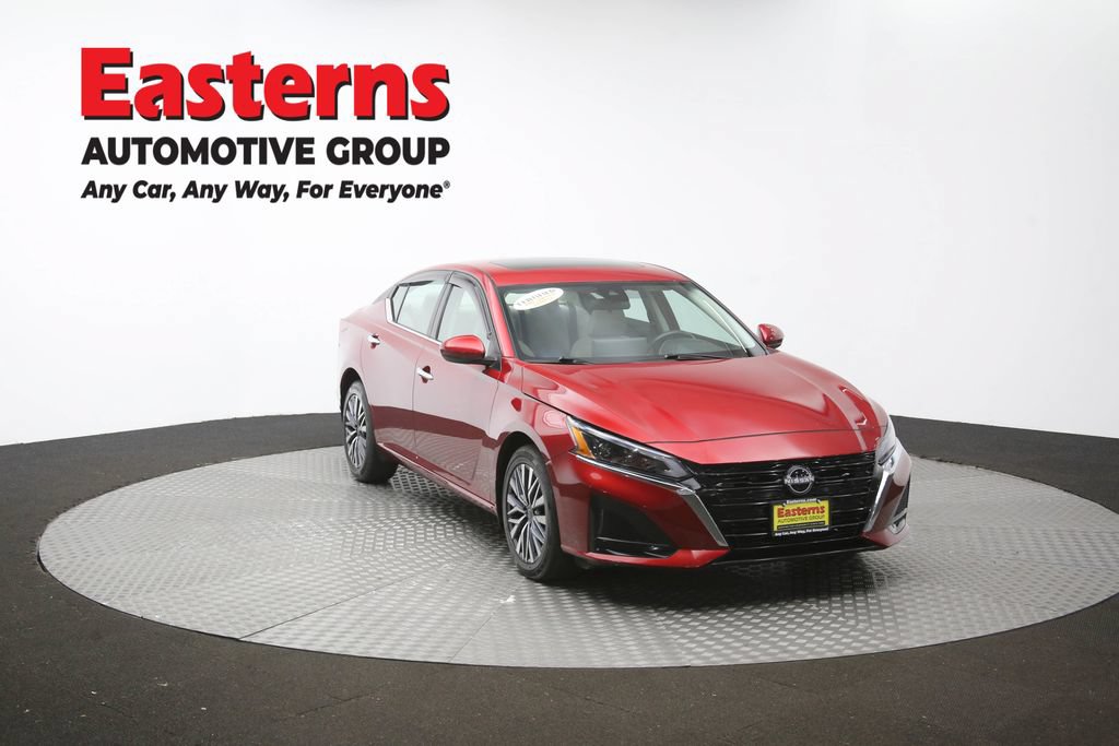 Used 2023 Nissan Altima 2.5 SV w/ SV Premium Package AWD/4WD image 49